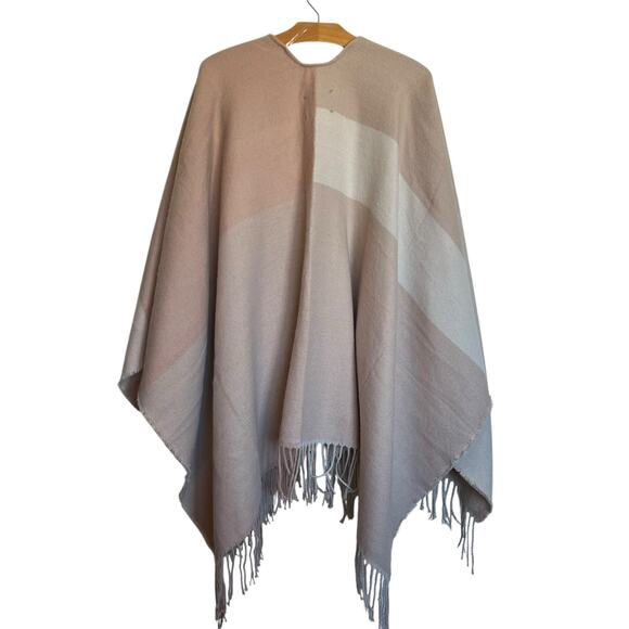 Soia & Kyo Woven Scarfigan Fringe Wrap Poncho Color Block Pink Cream One Size - Picture 2 of 7